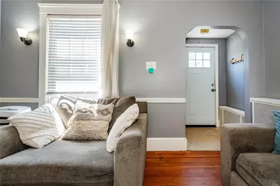 11 Metropolitan Road, Providence, RI 02908 - Photo 6