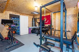 11 Metropolitan Rd, Providence, RI 02908 - Photo 36