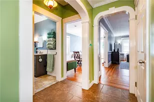 11 Metropolitan Rd, Providence, RI 02908 - Photo 16