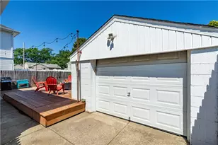 11 Metropolitan Rd, Providence, RI 02908 - Photo 50