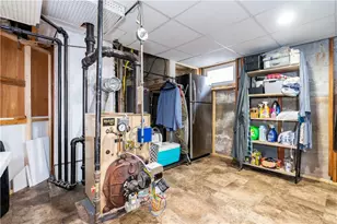 11 Metropolitan Rd, Providence, RI 02908 - Photo 34