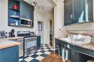 453 Angell St, Providence, RI 02906 - Photo 6