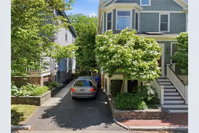 6 Brooks Avenue, Newport, RI 02840 - Photo 2