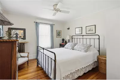 6 Brooks Avenue, Newport, RI 02840 - Photo 16