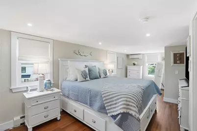 1 Staples Avenue, Warwick, RI 02886 - Photo 28