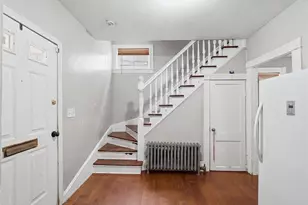 185 Vermont Ave, Providence, RI 02905 - Photo 4