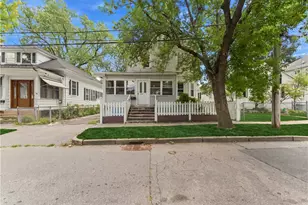 186 California Ave, Providence, RI 02905 - Photo 2