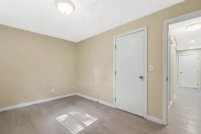 569 Smithfield Road #9, North Providence, RI 02904 - Photo 16