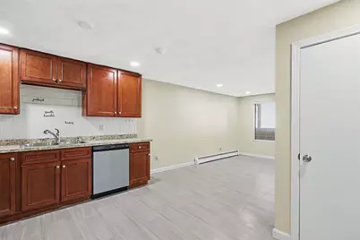 569 Smithfield Road #9, North Providence, RI 02904 - Photo 10