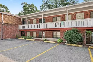 569 Smithfield Rd, North Providence, RI 02904 - Photo 1