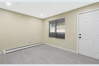 569 Smithfield Road #9, North Providence, RI 02904 - Photo 4