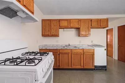 471 Pond Street, Woonsocket, RI 02895 - Photo 14