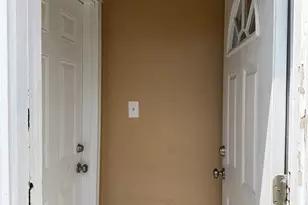 26 Frederick St, Providence, RI 02908 - Photo 2