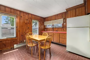 21 Bluff Ave, Tiverton, RI 02878 - Photo 10