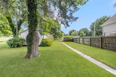 21 Bluff Avenue, Tiverton, RI 02878 - Photo 32