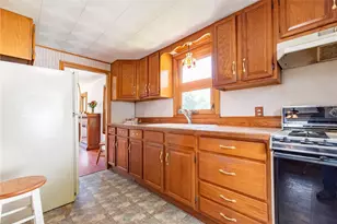 10 Elmhurst St, Warwick, RI 02889 - Photo 12