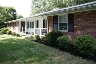 132 Timberline Rd, Warwick, RI 02886 - Photo 2