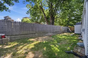 170 Beckwith St, Cranston, RI 02910 - Photo 24