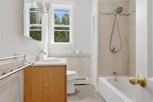 31 Coolidge Ave, Woonsocket, RI 02895 - Photo 24