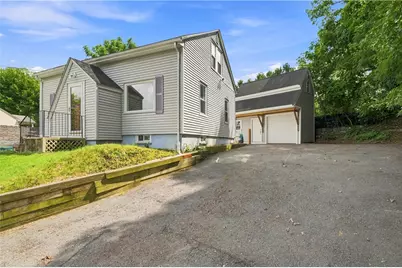 31 Coolidge Avenue, Woonsocket, RI 02895 - Photo 2