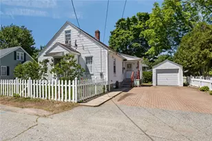 43 Virginia Ave, Woonsocket, RI 02895 - Photo 2