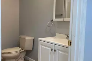14 Saratoga Ave, Pawtucket, RI 02861 - Photo 8