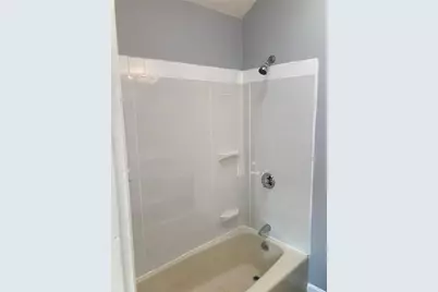 14 Saratoga Avenue #6, Pawtucket, RI 02861 - Photo 10