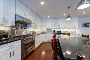 14 Clinton Ave, Jamestown, RI 02835 - Photo 6