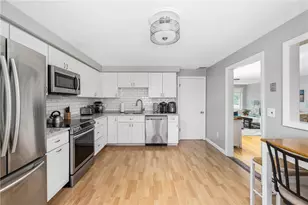 288 Green End Ave, Middletown, RI 02842 - Photo 18