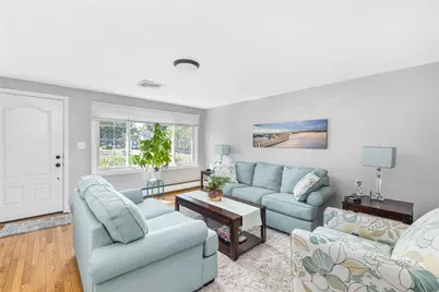 288 Green End Avenue, Middletown, RI 02842 - Photo 4