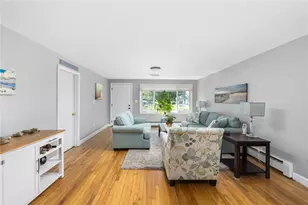 288 Green End Ave, Middletown, RI 02842 - Photo 6