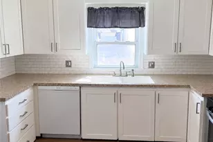 18 Elm St, North Providence, RI 02911 - Photo 8