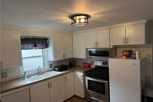 18 Elm St, North Providence, RI 02911 - Photo 6