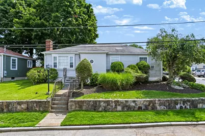 57 Oakwood Avenue Avenue, Providence, RI 02909 - Photo 2