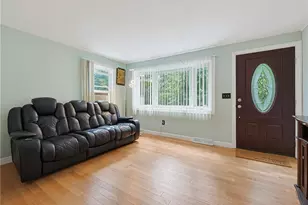 417 Lake Washington Dr, Glocester, RI 02814 - Photo 4