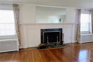 44 Betsey Williams Dr, Cranston, RI 02905 - Photo 4