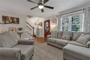 18 Country Hill Ln, Smithfield, RI 02917 - Photo 14