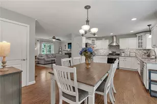 18 Country Hill Ln, Smithfield, RI 02917 - Photo 20
