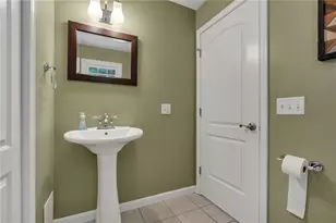 18 Country Hill Ln, Smithfield, RI 02917 - Photo 22
