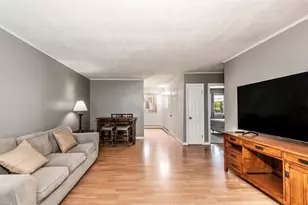72 W Shore Rd, Warwick, RI 02889 - Photo 2