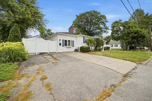 77 Harper Ave, Cranston, RI 02910 - Photo 36