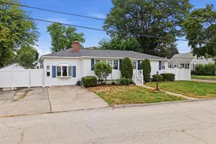 77 Harper Ave, Cranston, RI 02910 - Photo 4