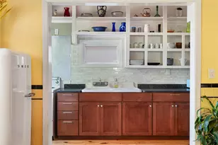 203 Power St, Providence, RI 02906 - Photo 10