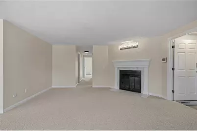 18 Pond Court #C, North Providence, RI 02904 - Photo 8