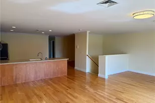 679 Metacom Ave, Bristol, RI 02809 - Photo 4