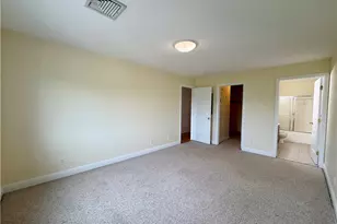 679 Metacom Ave, Bristol, RI 02809 - Photo 6