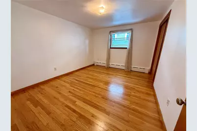 25 Thurston Avenue, Newport, RI 02840 - Photo 4