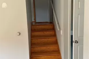 2 Lawrence St, Westerly, RI 02891 - Photo 4