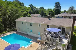81 Amherst St, Cumberland, RI 02864 - Photo 4