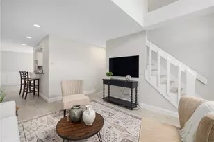 47 King St, East Greenwich, RI 02818 - Photo 4